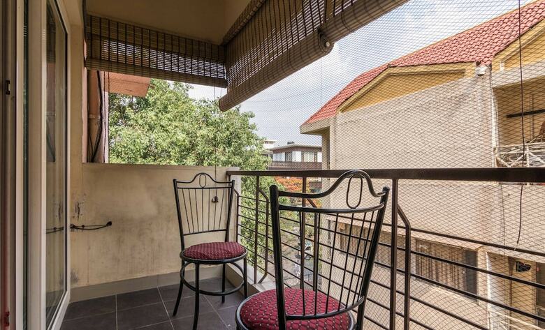Luxury Apartment In Indiranagar