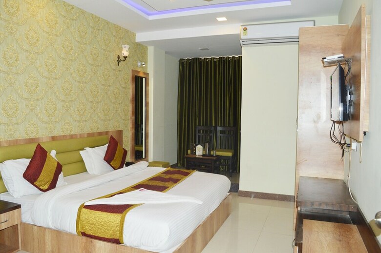 Hotel Golden Leaf