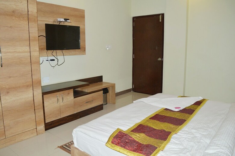Hotel Golden Leaf