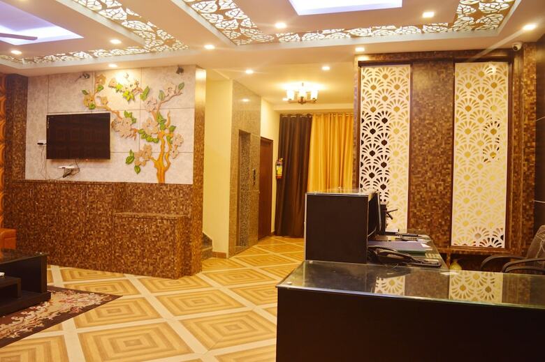 Hotel Golden Leaf