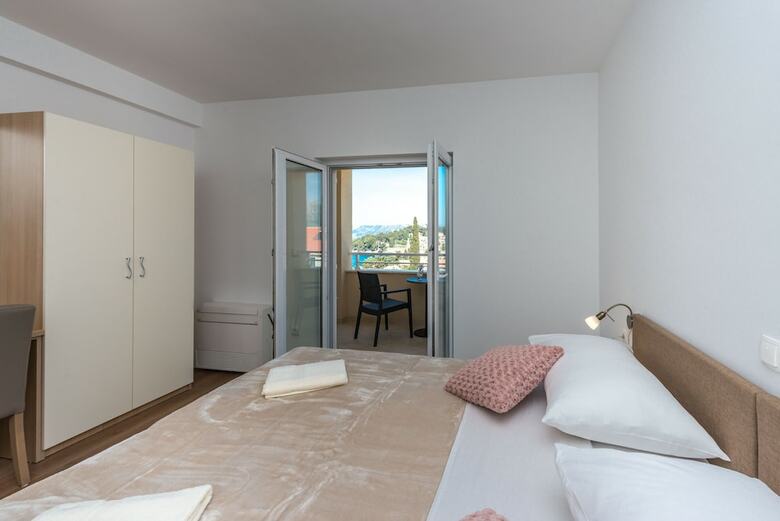 Apartments Rilovic