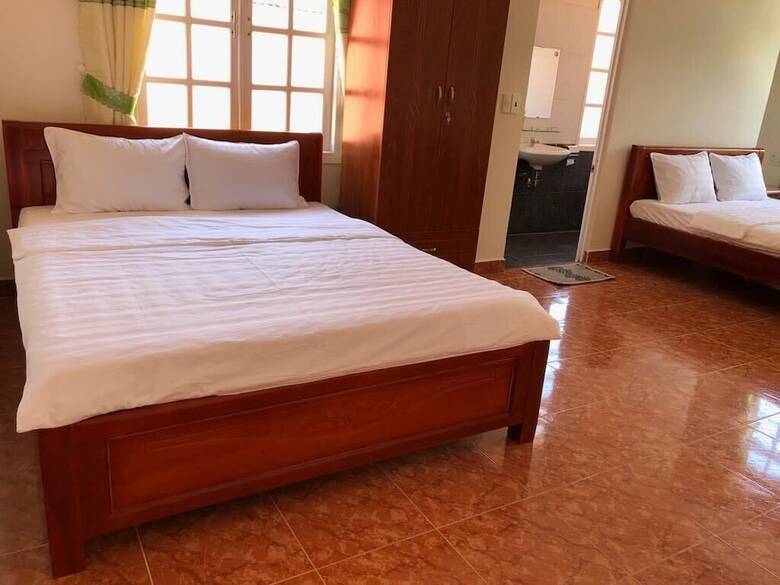 Hotel Ngoc Loan Hostel