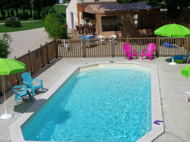 Camping Le Beauvillage - Cabane