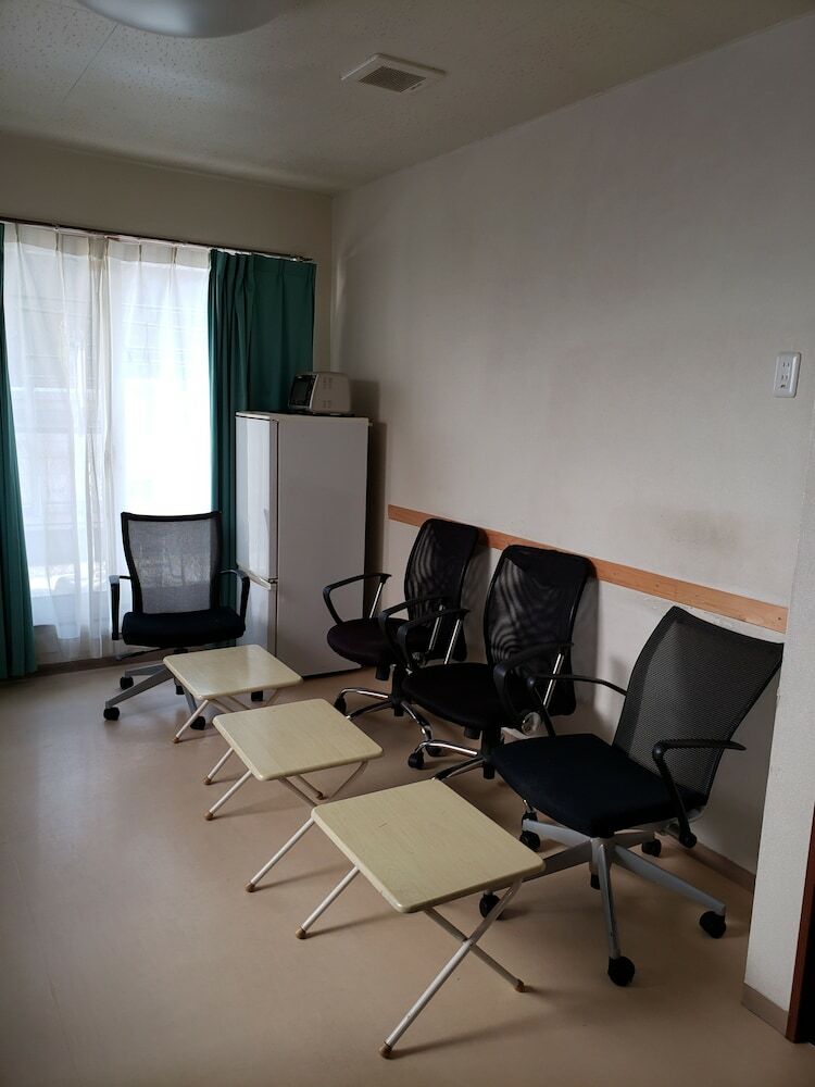 Hostal Yamate Rest House - Hostel, Caters To Men