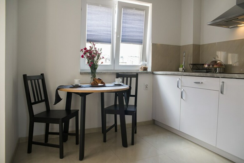 Leo Apartments Residence
