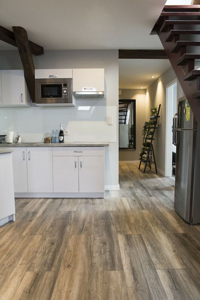 Leo Apartments Residence