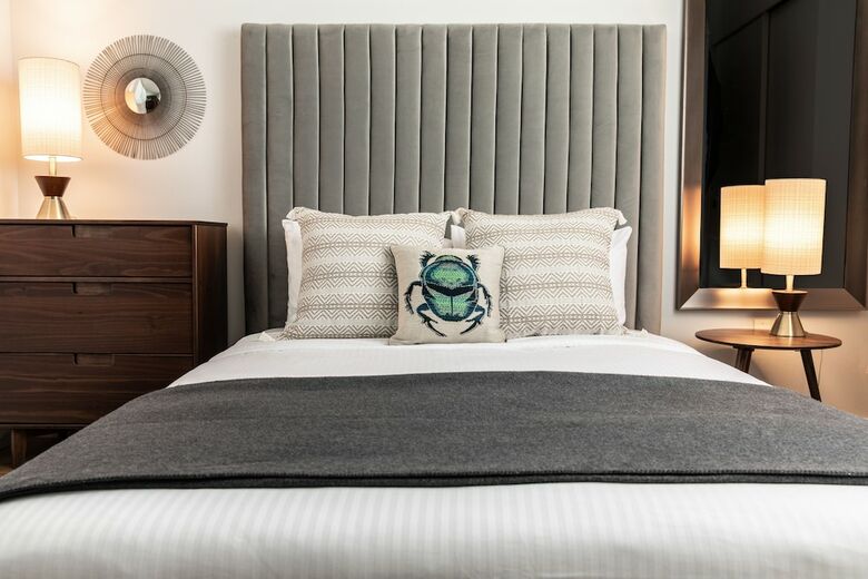 Hotel Domicile Suites At Harbor Steps