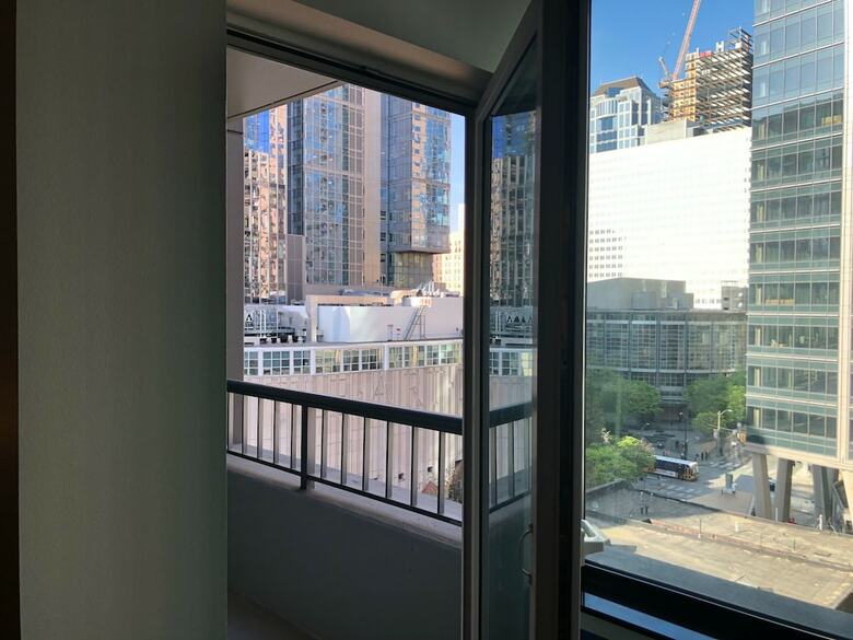 Hotel Domicile Suites At Harbor Steps