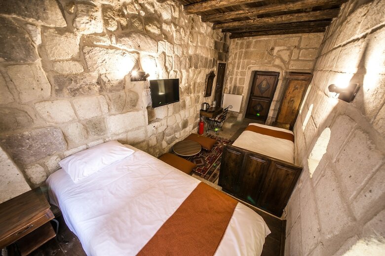 Harkasos Cave Hotel
