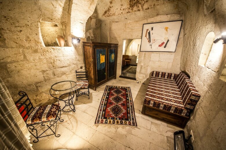 Harkasos Cave Hotel