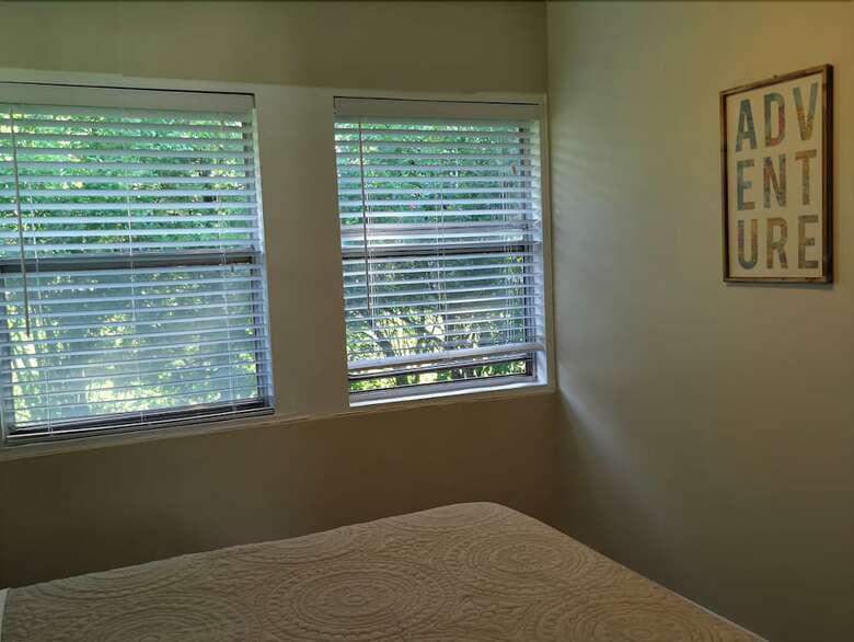 Cribs On East Lake