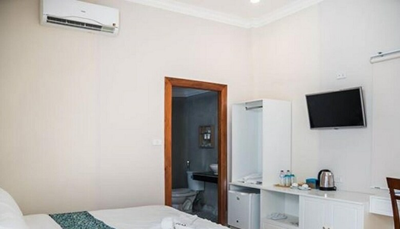 Hotel Scarlet Sails Resort