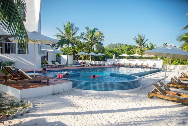 Hotel Scarlet Sails Resort