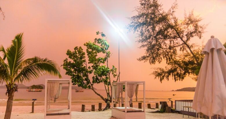 Hotel Scarlet Sails Resort