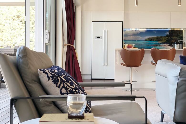 Modern Coastal Home & Award-winning Golf