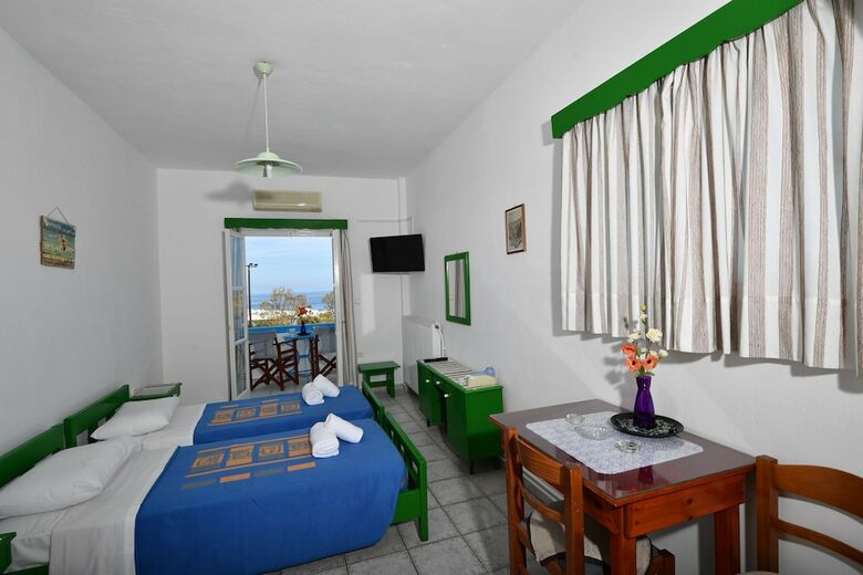 Apartamentos Ancient Thira Hotel