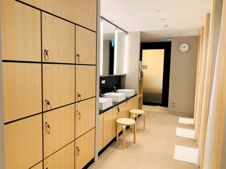 Hostal Cafe Minimal Hotel Our Our