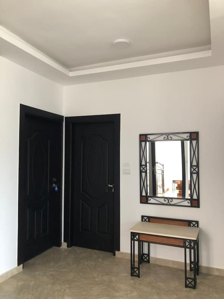 Royal Home Villa Apartment
