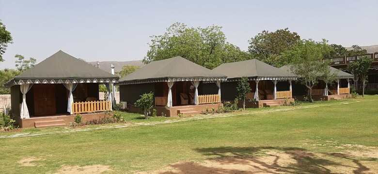 Hotel Pushkar Vela Resort