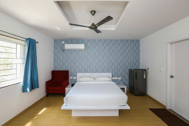 Hostal Hotel Aston Suites