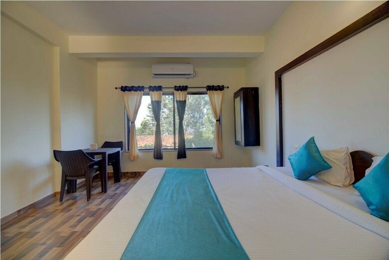 Hotel Paradise Inn