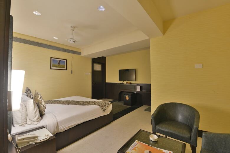 Hotel The Golden Oak