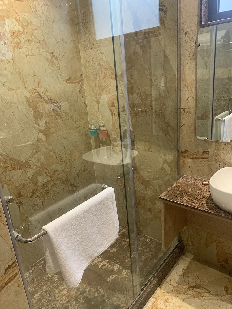Hotel Infa