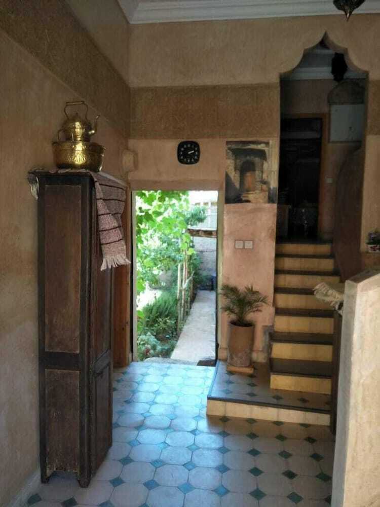 Hostal Gite Paradis D'ait Bouguemez - Hostel