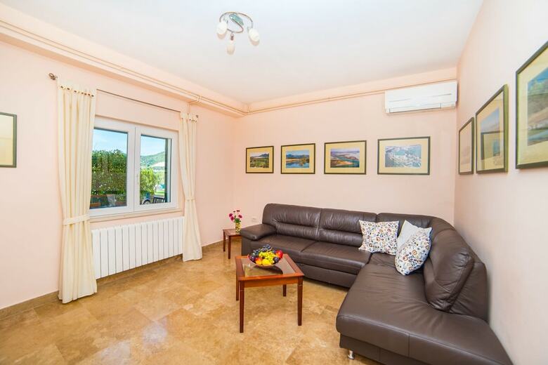 Villa House Ljilja