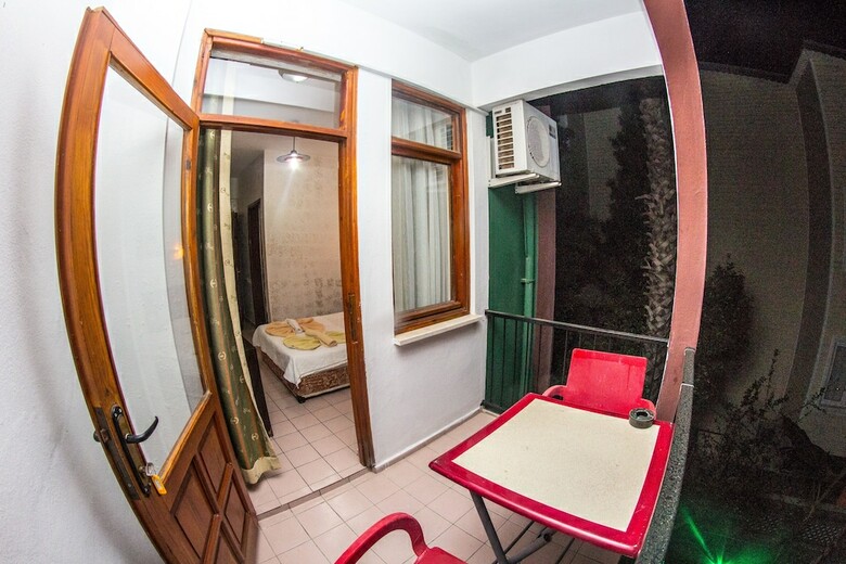 Hotel El Latino Otel