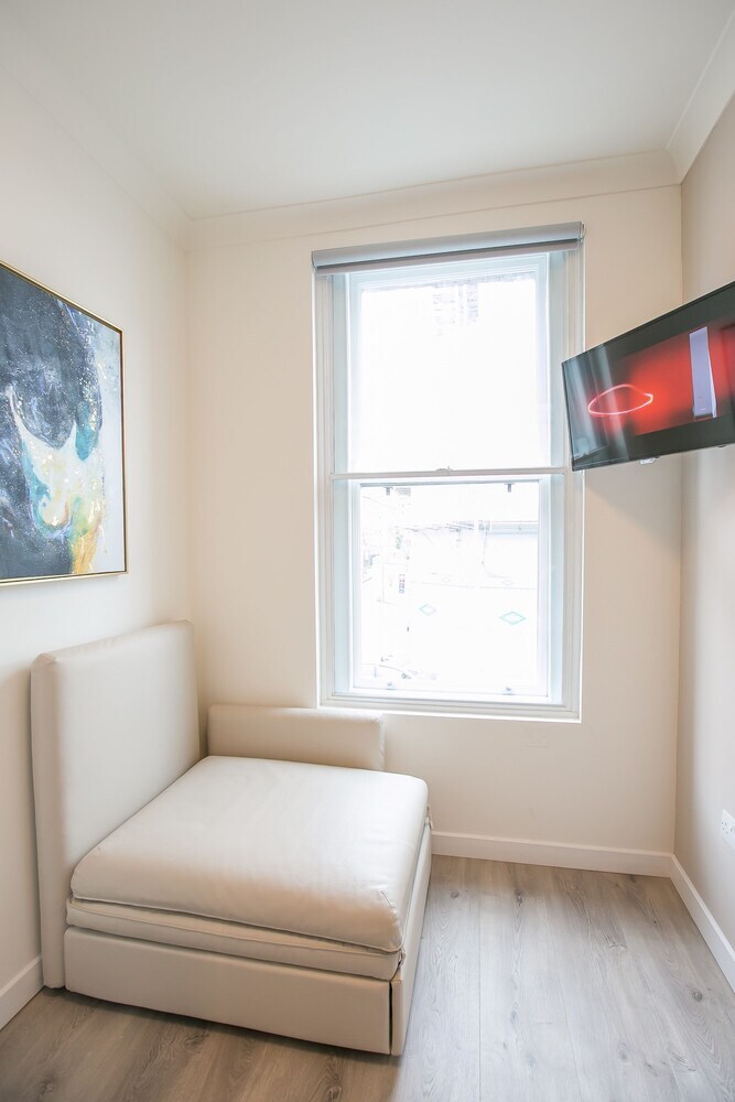 St Stephen's Green District Apartments 2