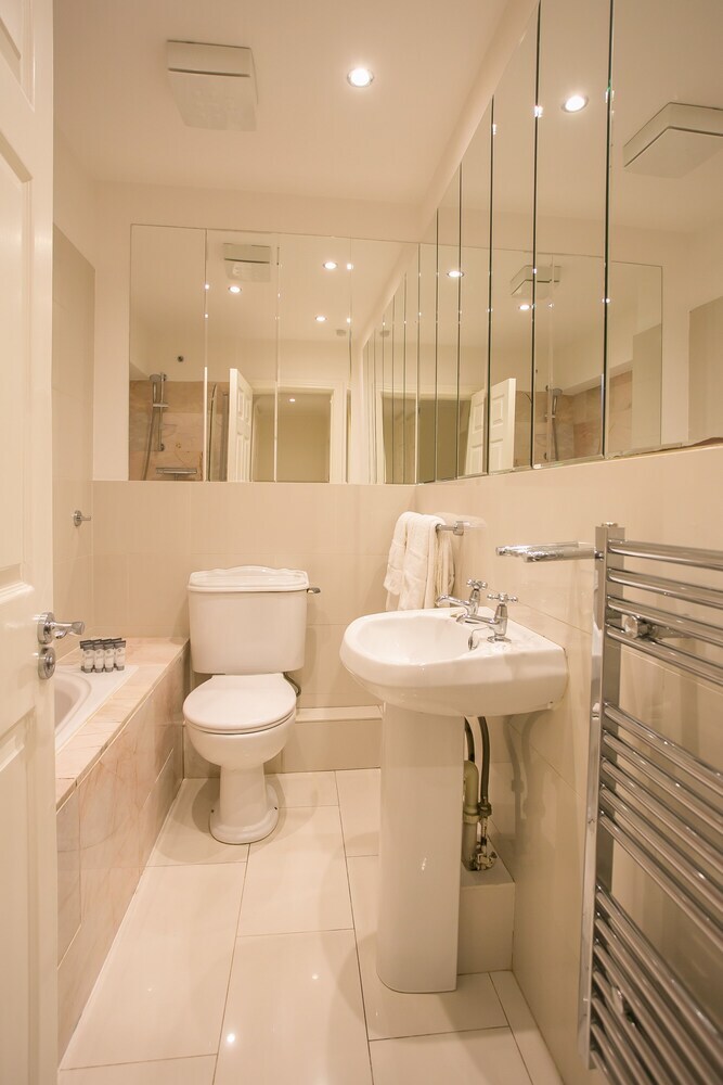 St Stephen's Green District Apartments 2