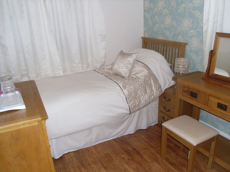 Bed & Breakfast Craig Eithin B & B Holyhead