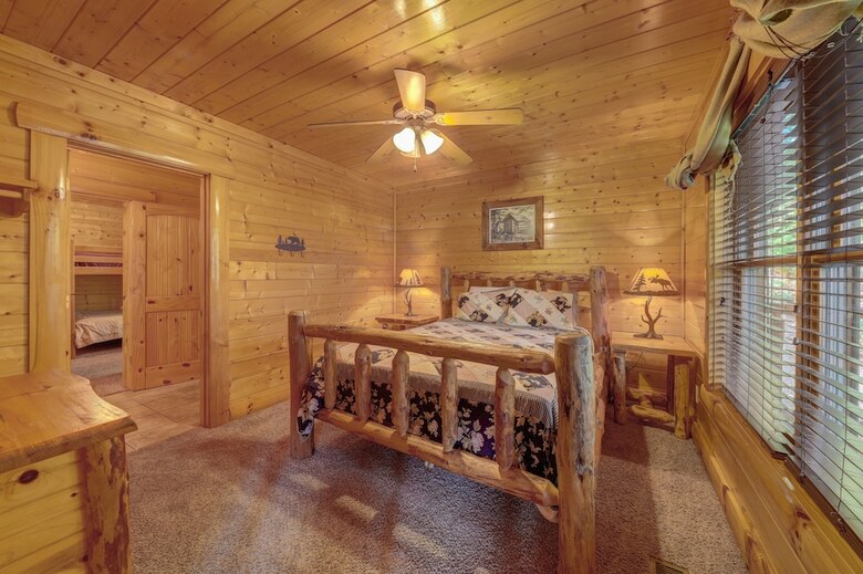 Estate Of Relaxation - Nine Bedroom Cabin