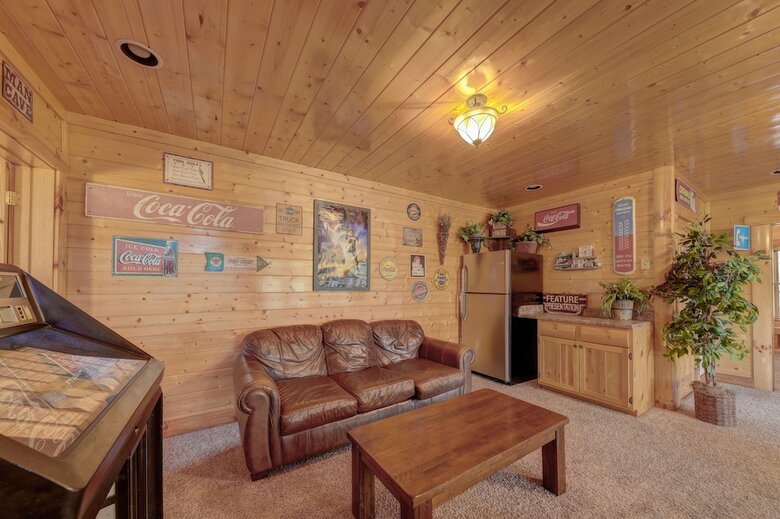 Estate Of Relaxation - Nine Bedroom Cabin