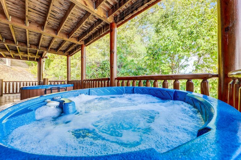 Estate Of Relaxation - Nine Bedroom Cabin