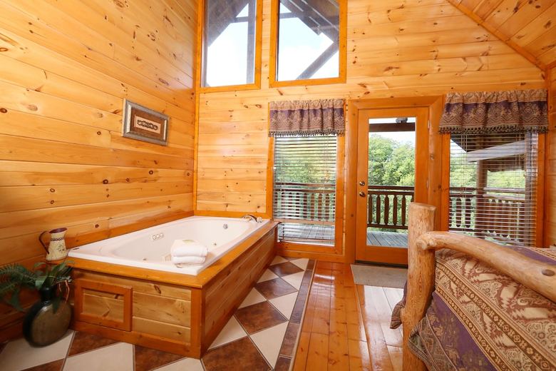 Family Valley Lodge - Six Bedroom Cabin