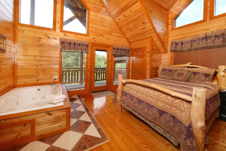 Family Valley Lodge - Six Bedroom Cabin