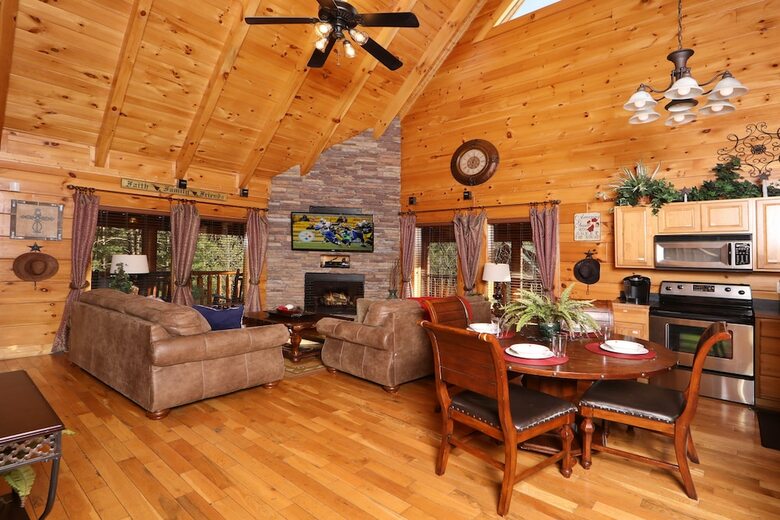 Amazing Grace - Two Bedroom Cabin