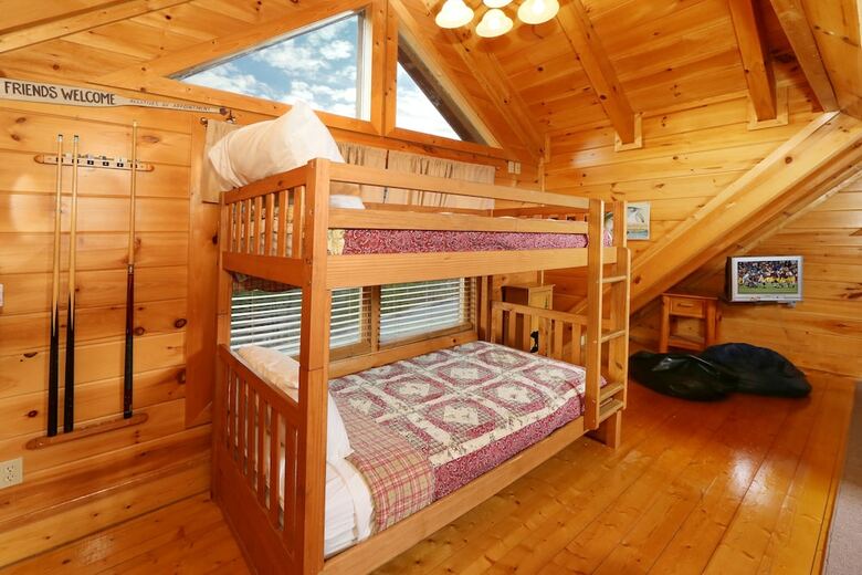 Mountain Fun - One Bedroom Cabin