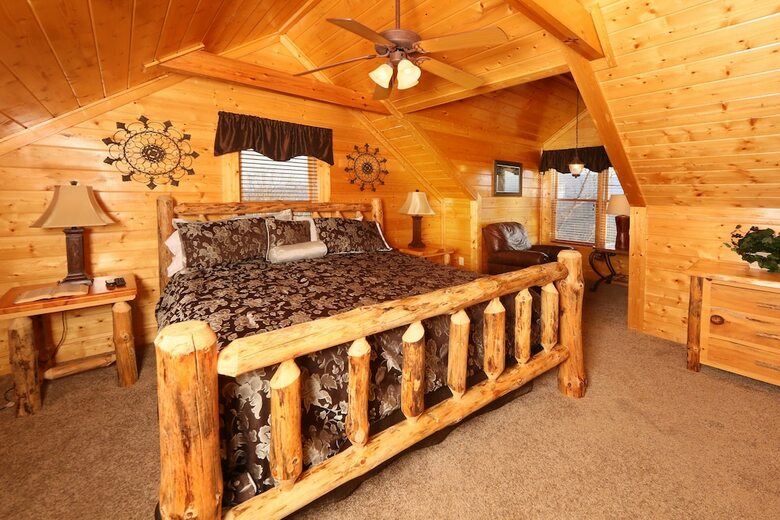 Wavyleaf Retreat - Four Bedroom Cabin