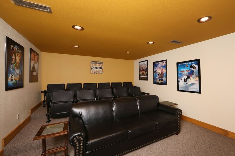 Splash Mansion - Four Bedroom Chalet