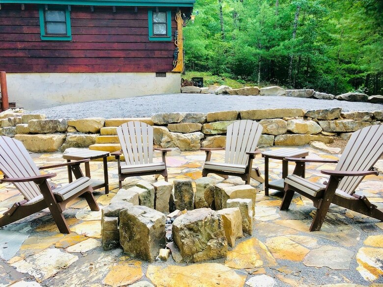 Secluded Escape - One Bedroom Cabin