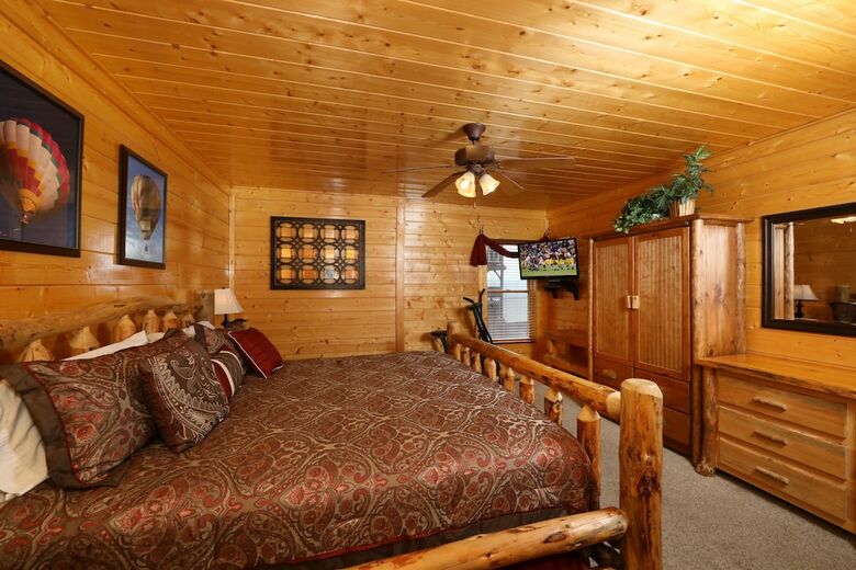 Up Up  Away - Two Bedroom Cabin
