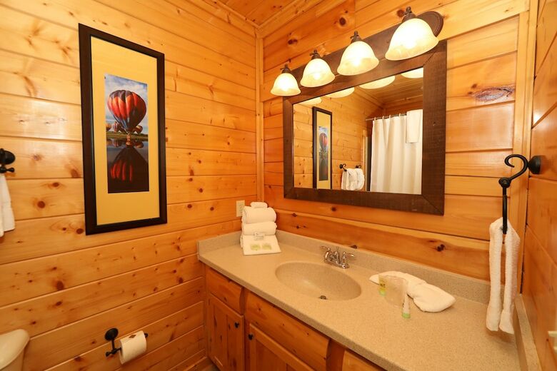 Up Up  Away - Two Bedroom Cabin