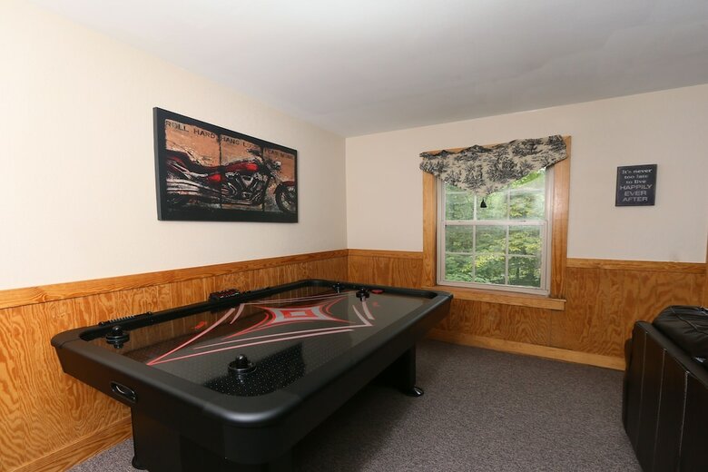 Holly Grove 1 - Three Bedroom Chalet