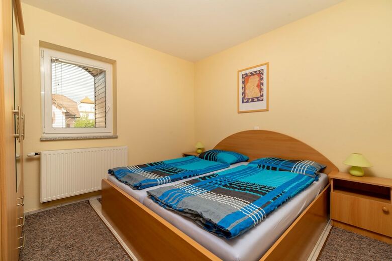 L�na Apartman