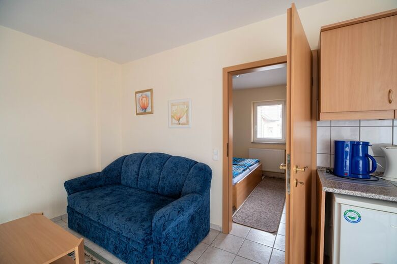 L�na Apartman