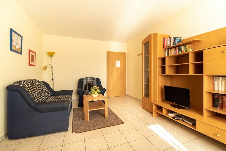 L�na Apartman