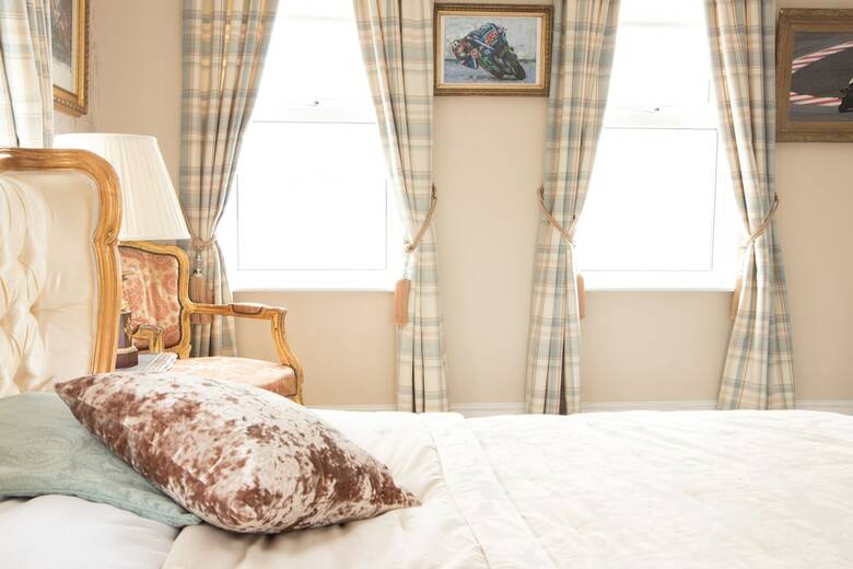 Bed & Breakfast Knock Rushen House